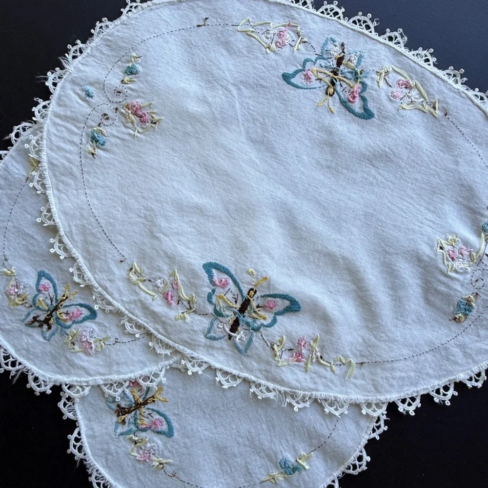 Vintage Embroidered Butterfly Lace Doilies Set of 3 White Blue Pink Floral‎